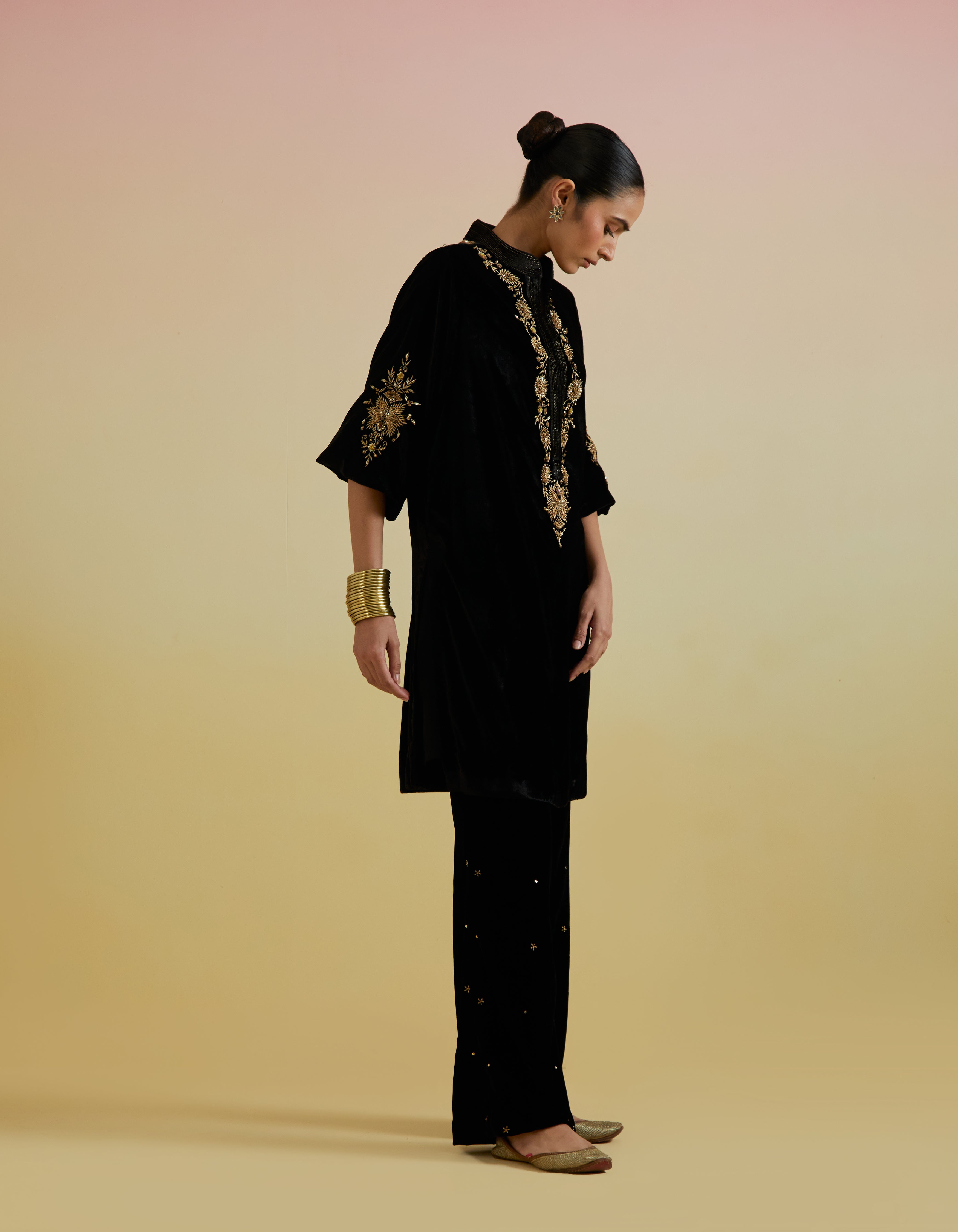 Anaya Velvet Kurta Set- Black