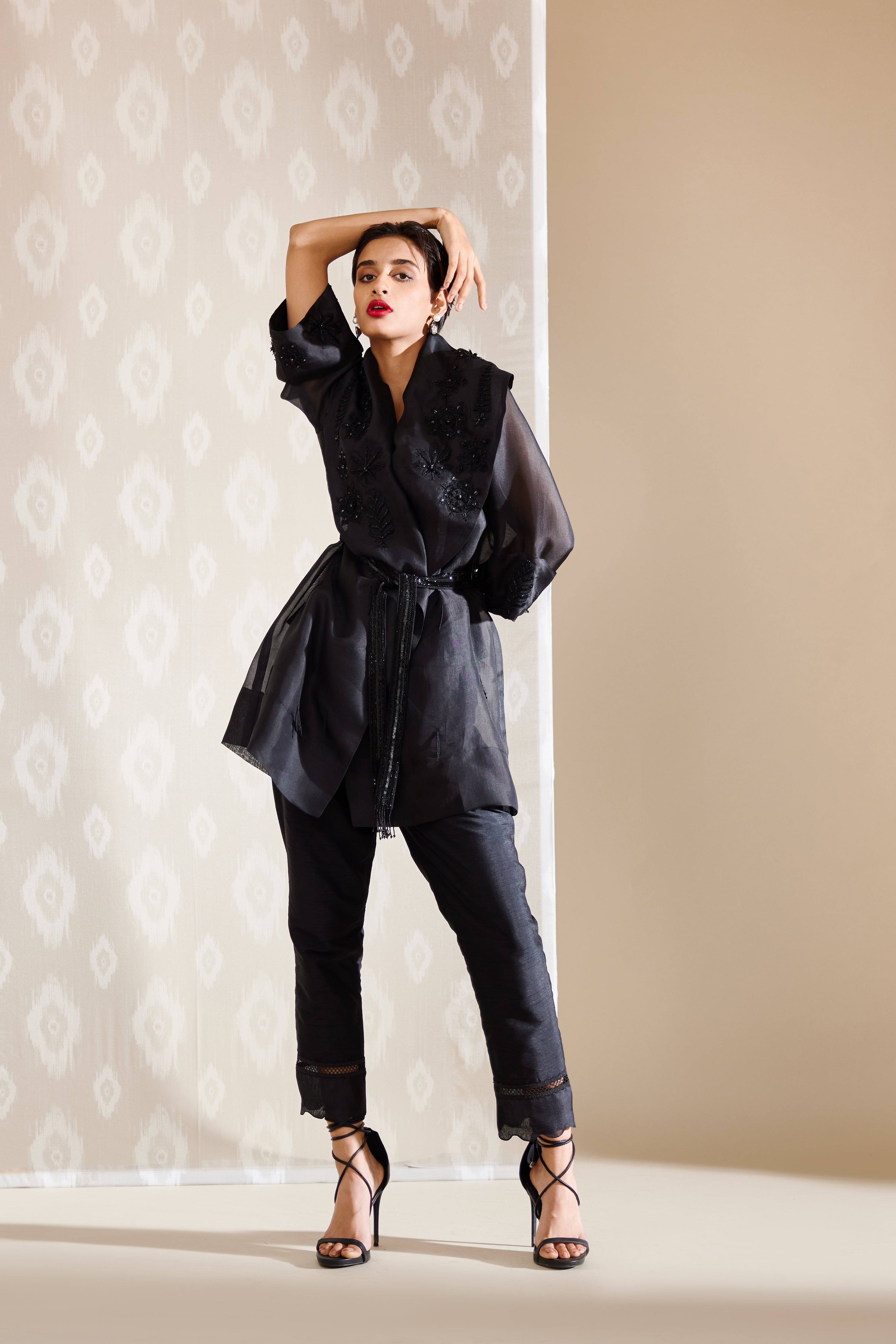 Maisha - Black