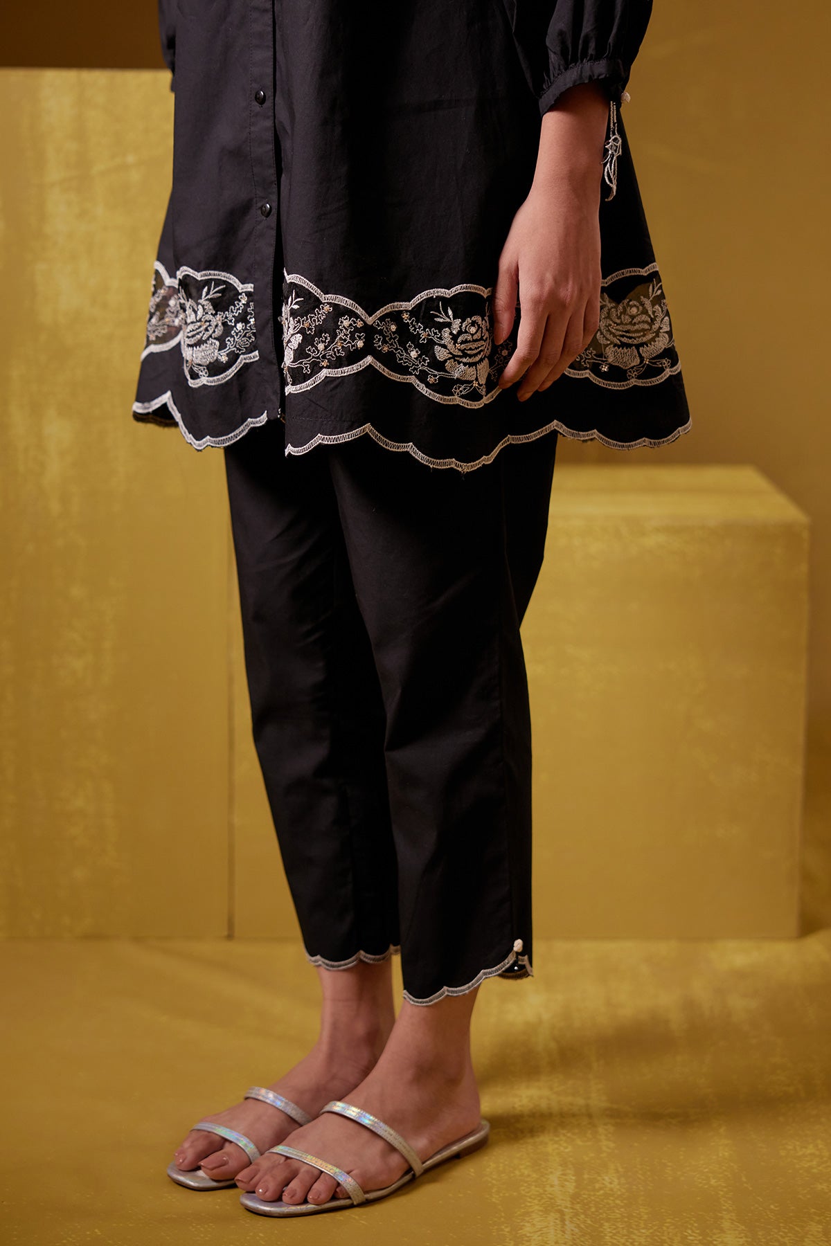 Nysa - Black With Pants