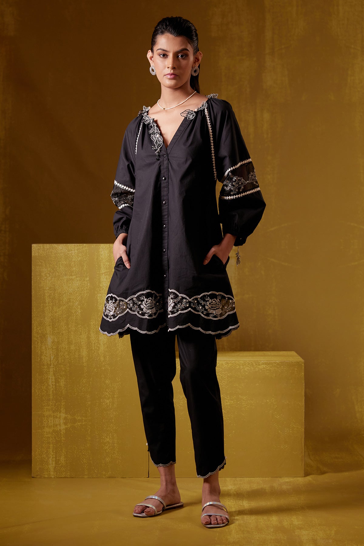 Nysa - Black With Pants