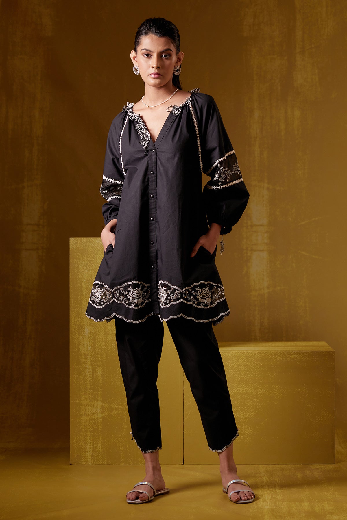 Nysa - Black With Pants