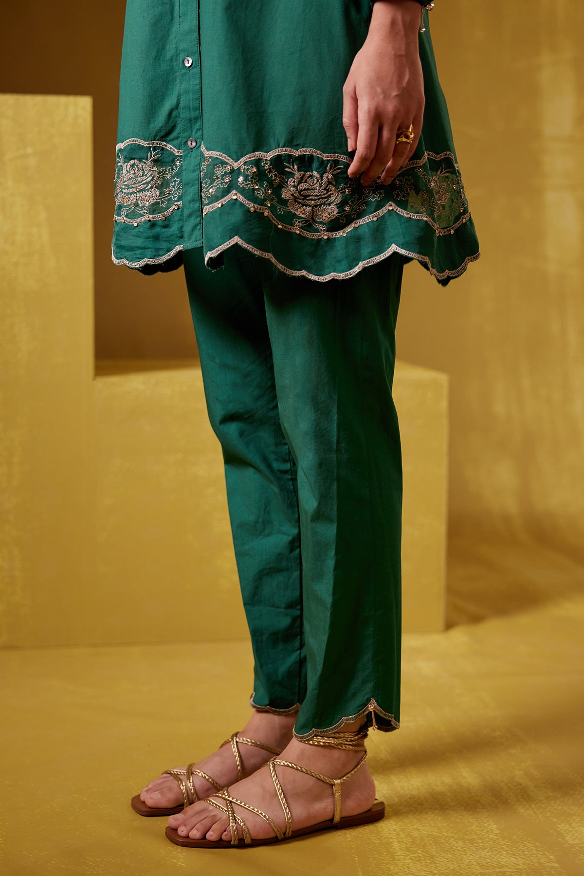 Nysa - Dark Green With Pants