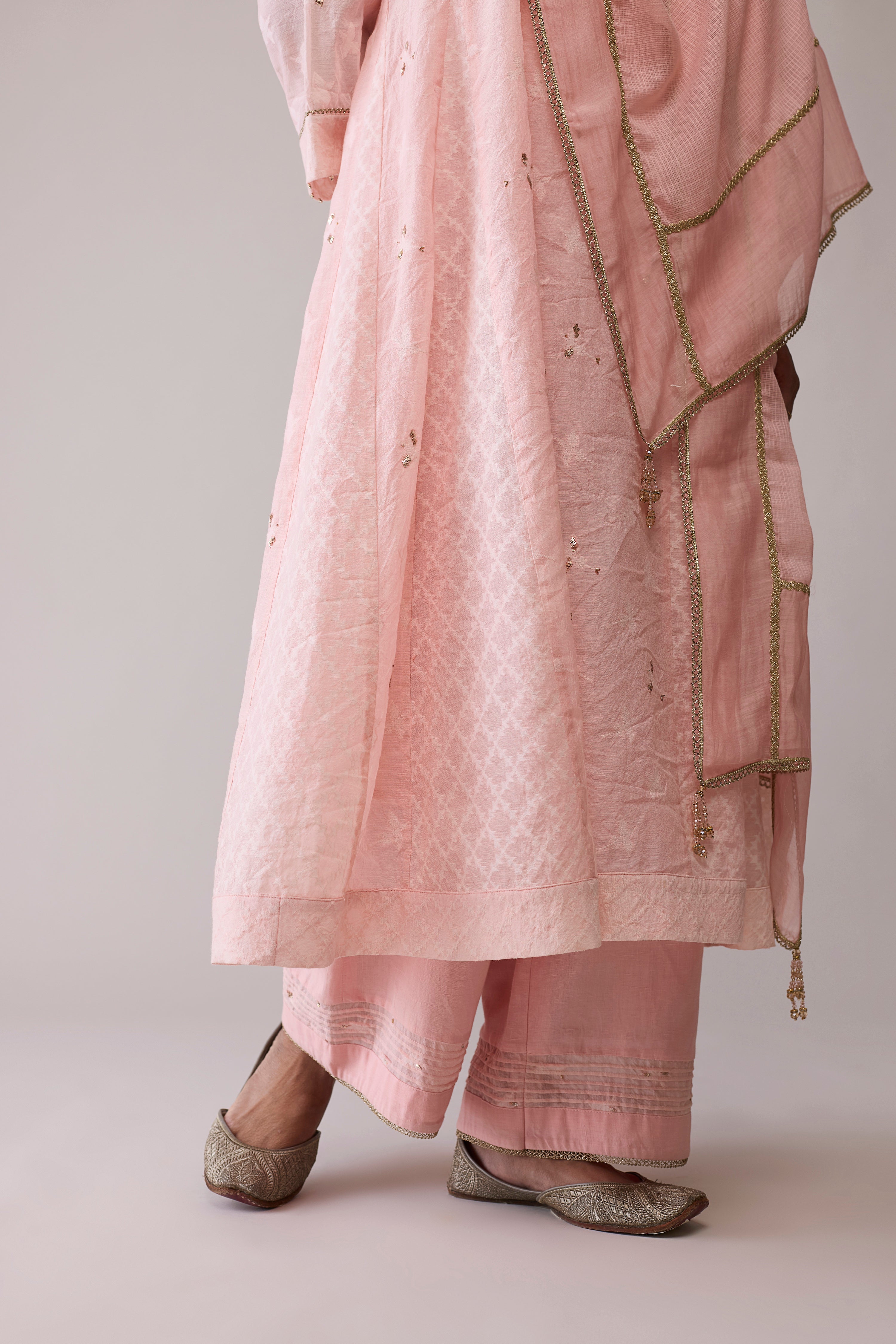 Ayesha - Pink