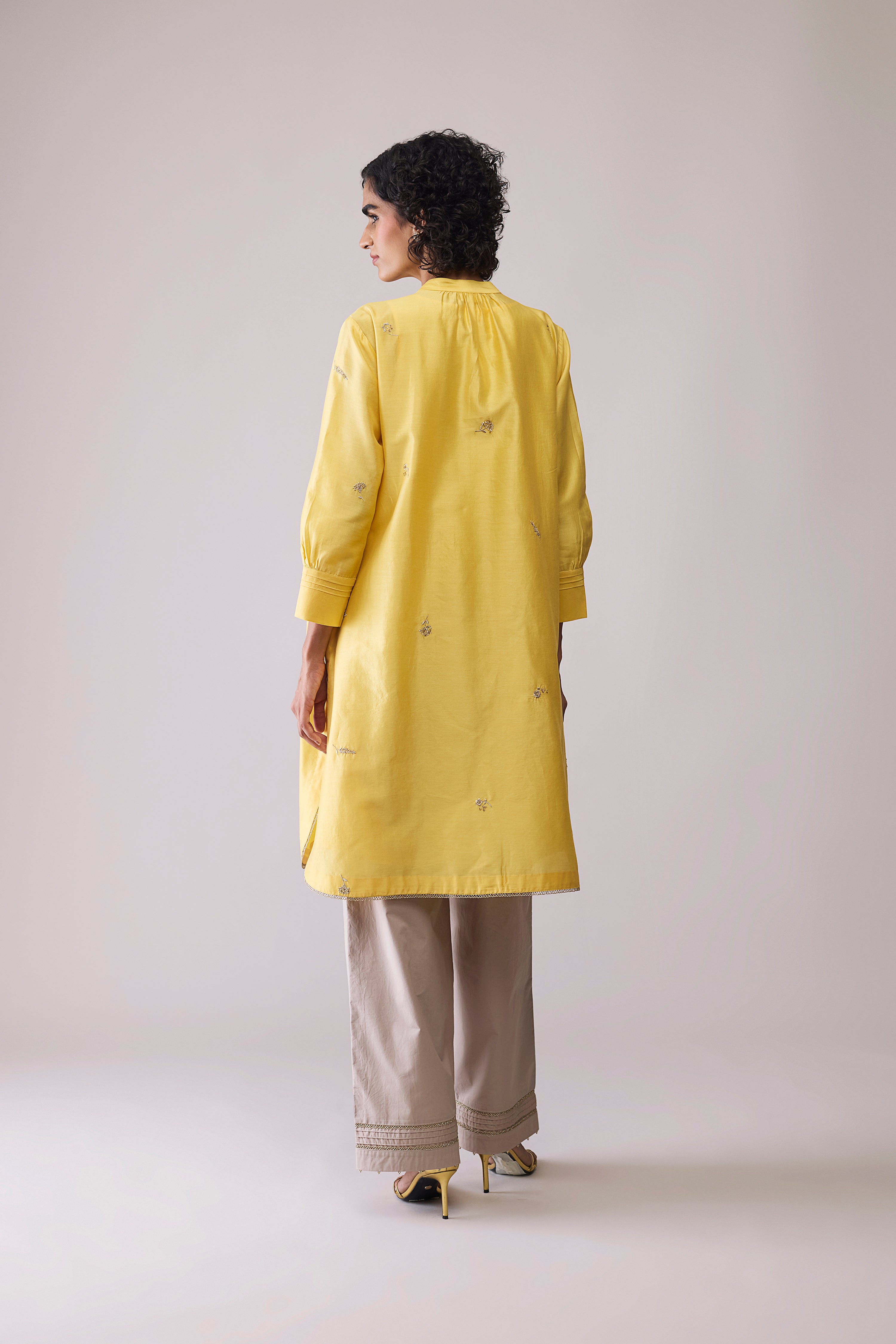 Ina - Yellow