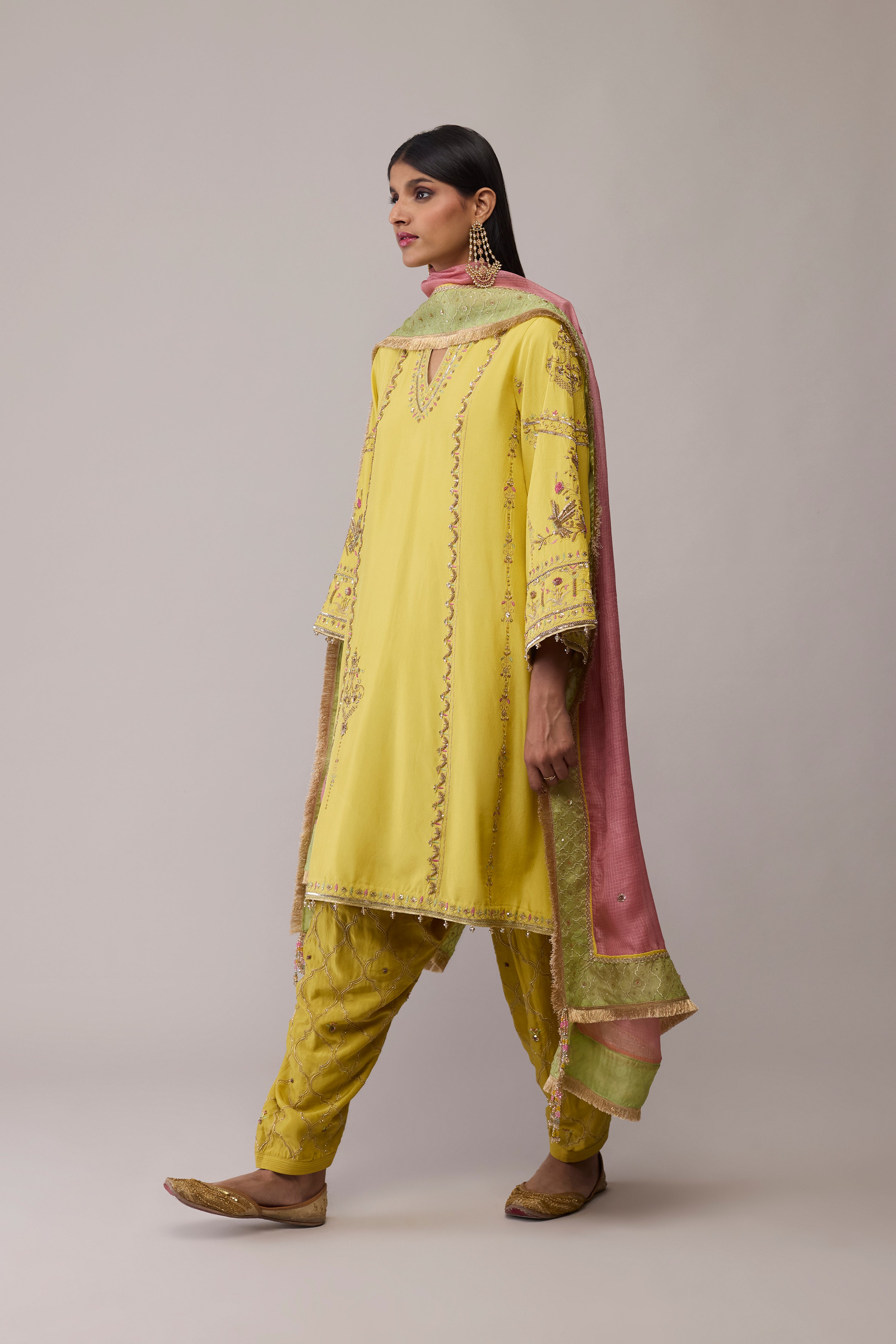Amna - Yellow