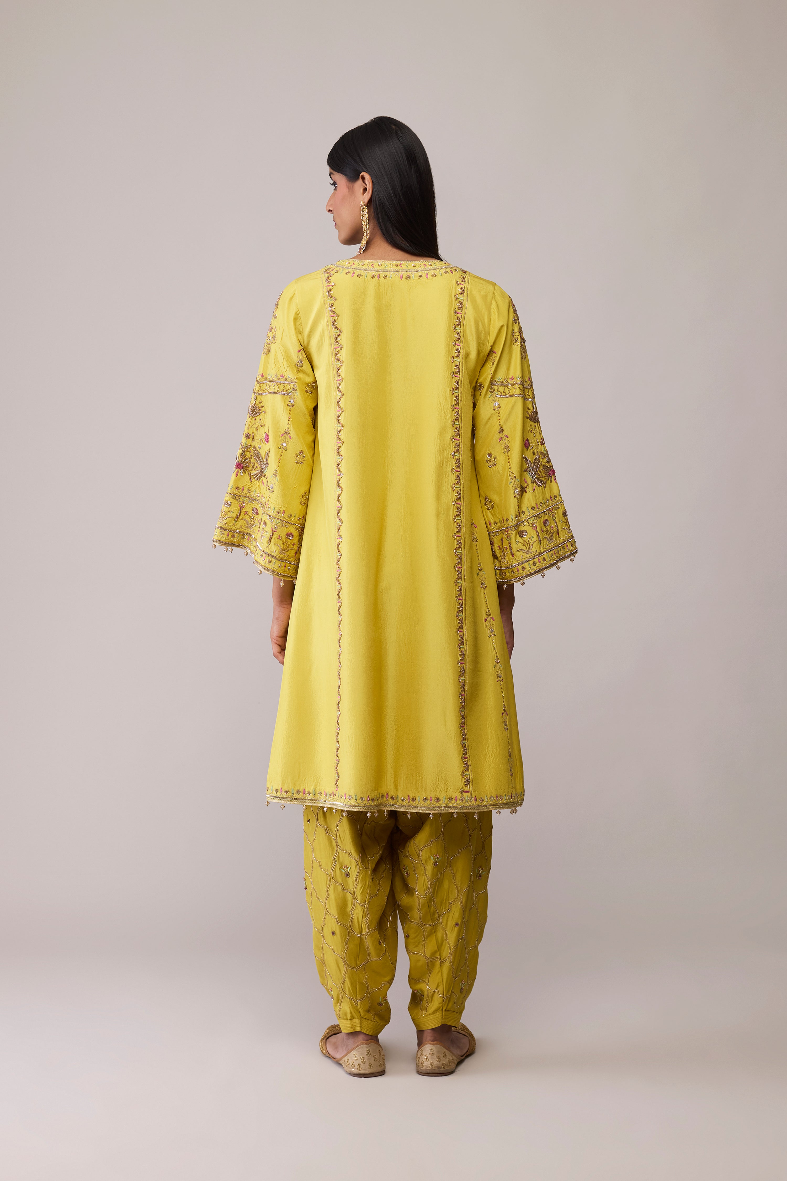 Amna - Yellow