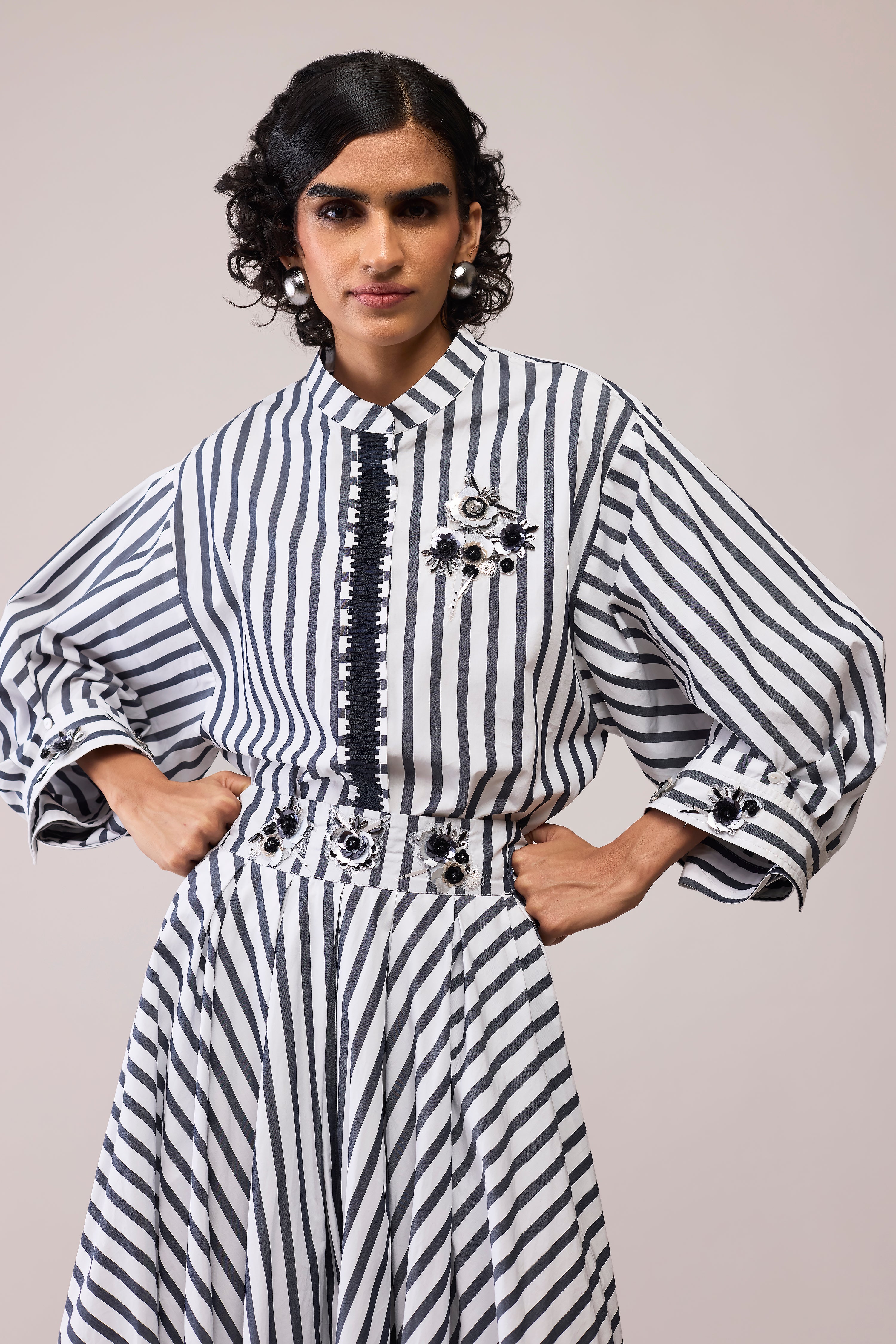 Ann Shirt - Black & White
