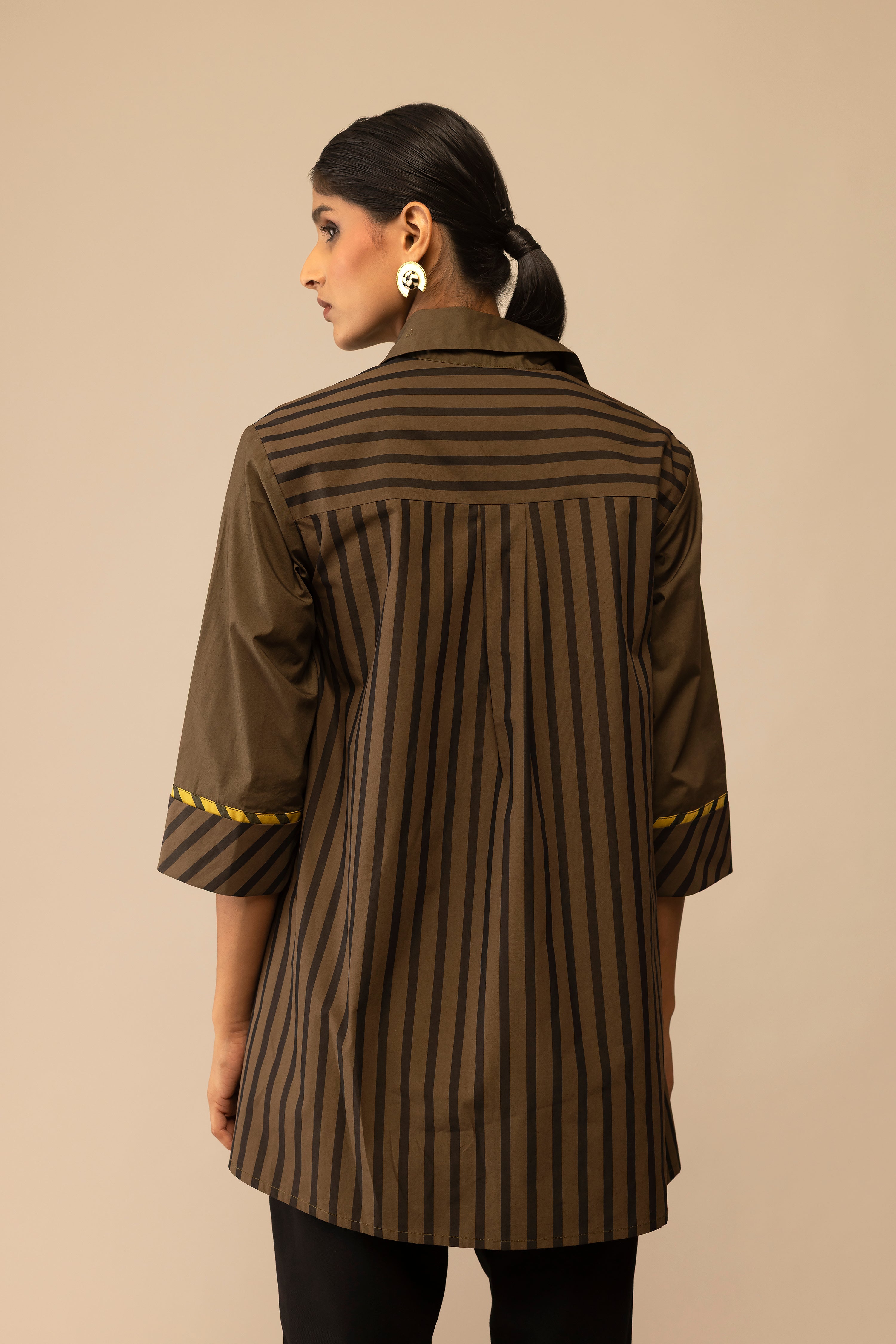 Neela - Olive