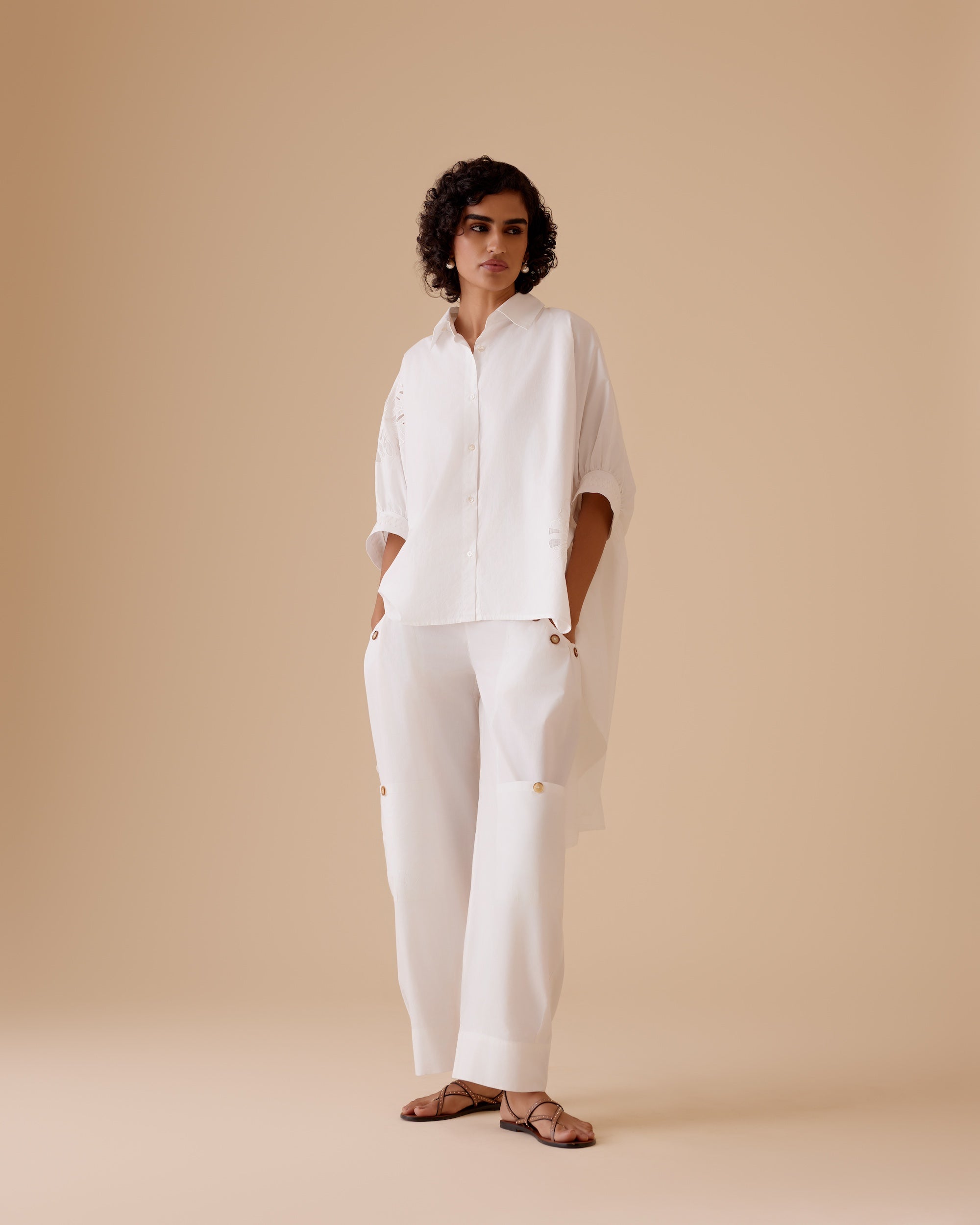 Manya - White