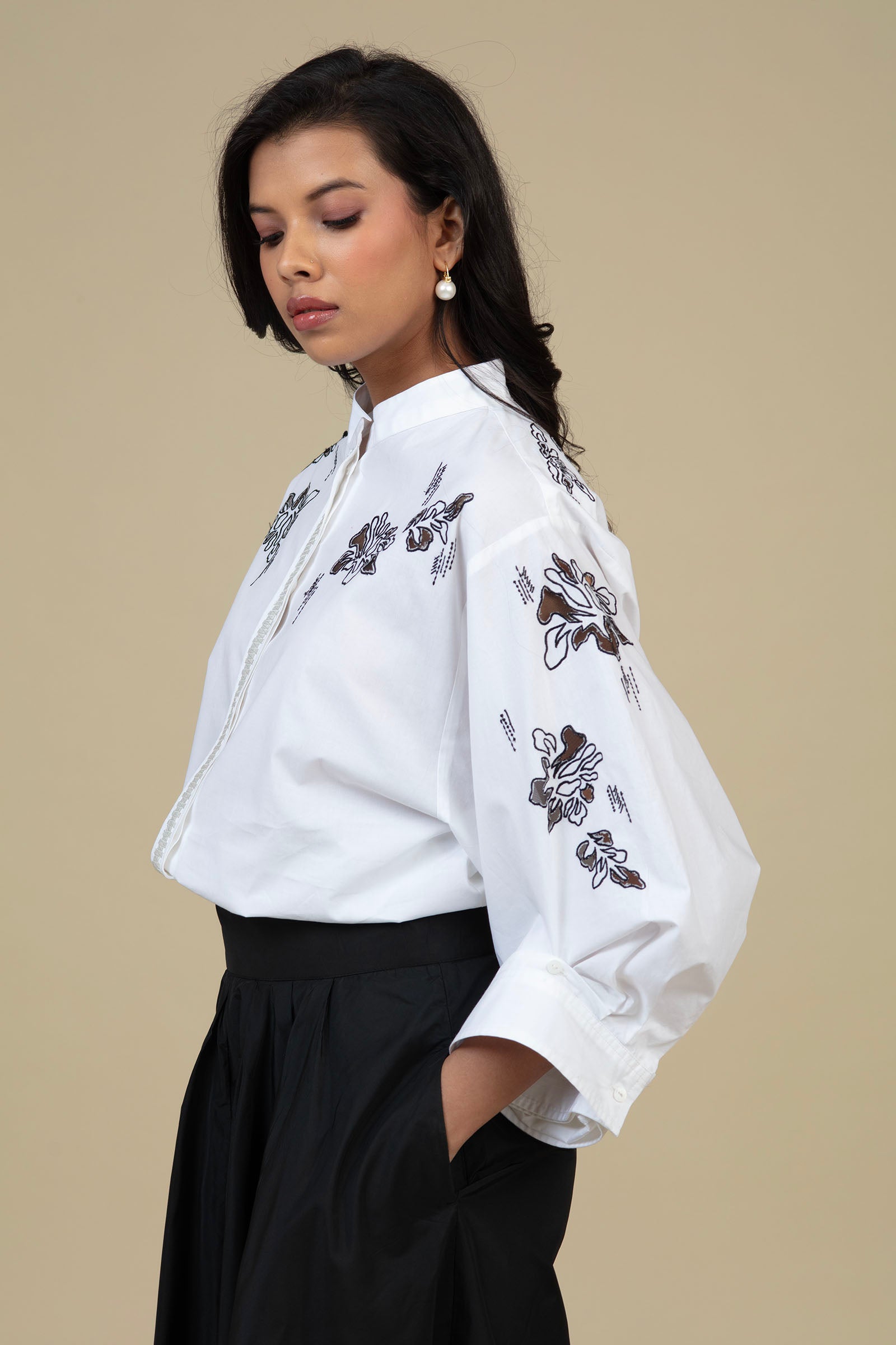 Ann Shirt - Black & White