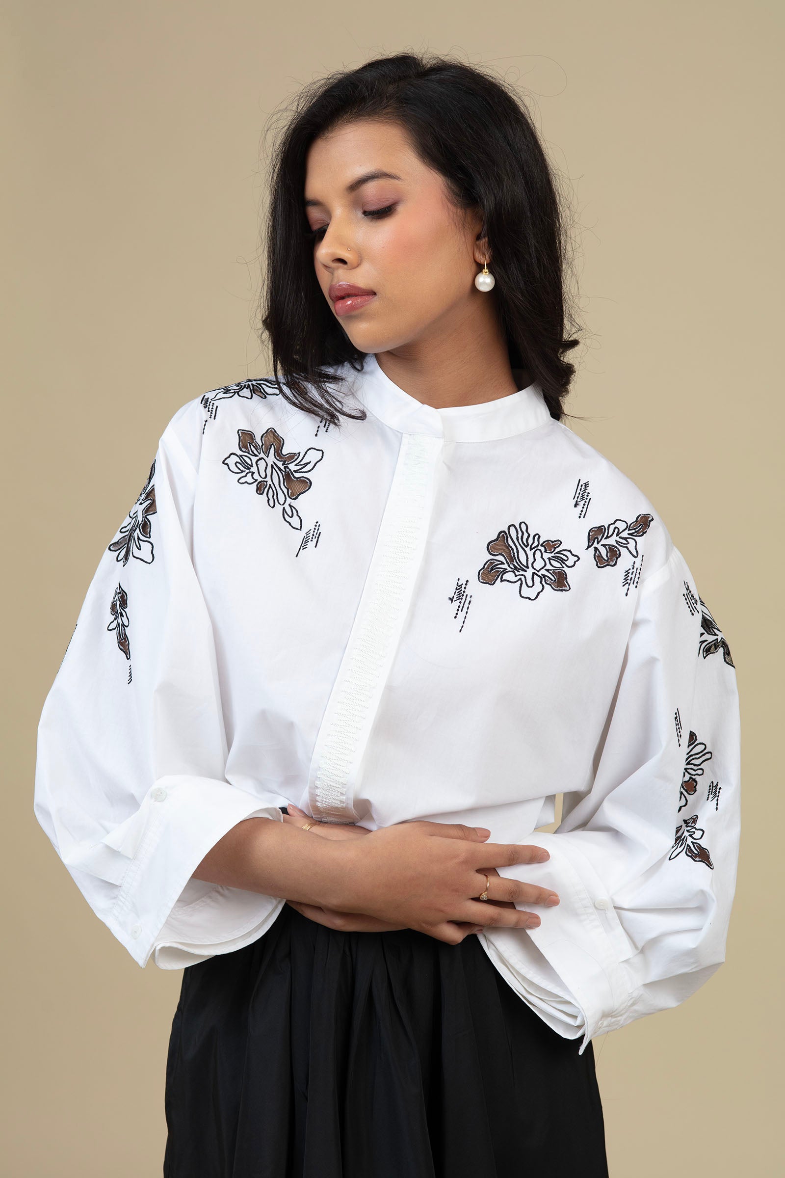 Ann Shirt - Black & White