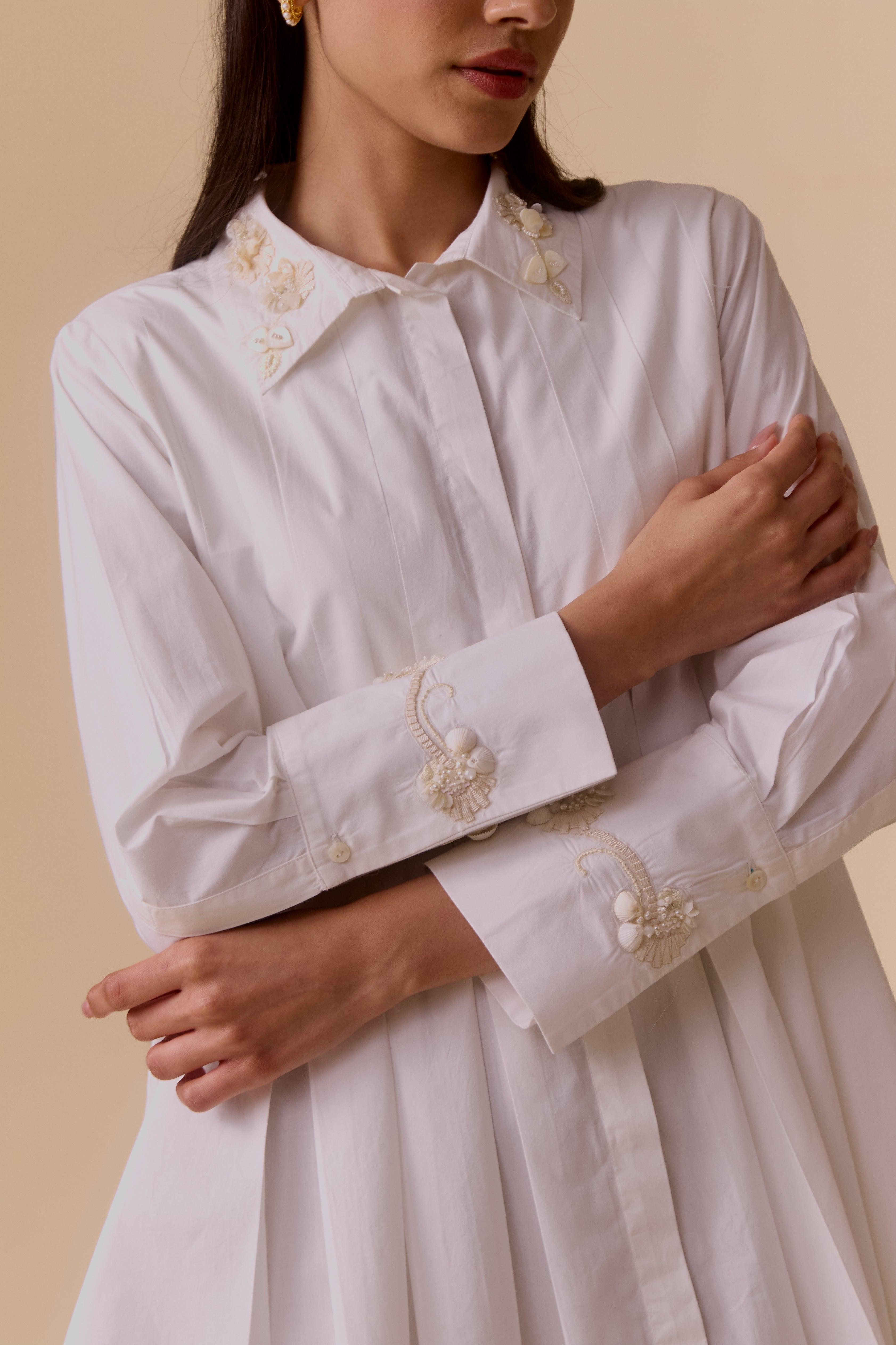 Eda - White