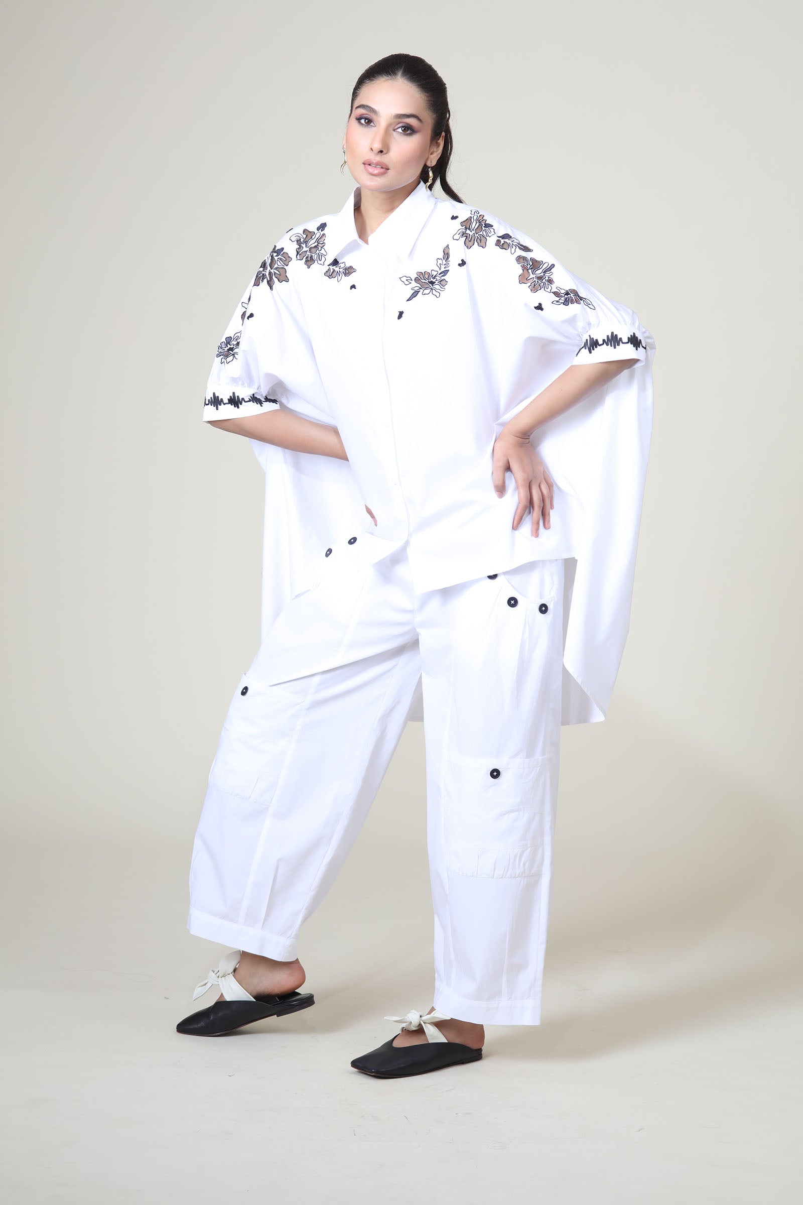 Manya Kaftan - Black & White