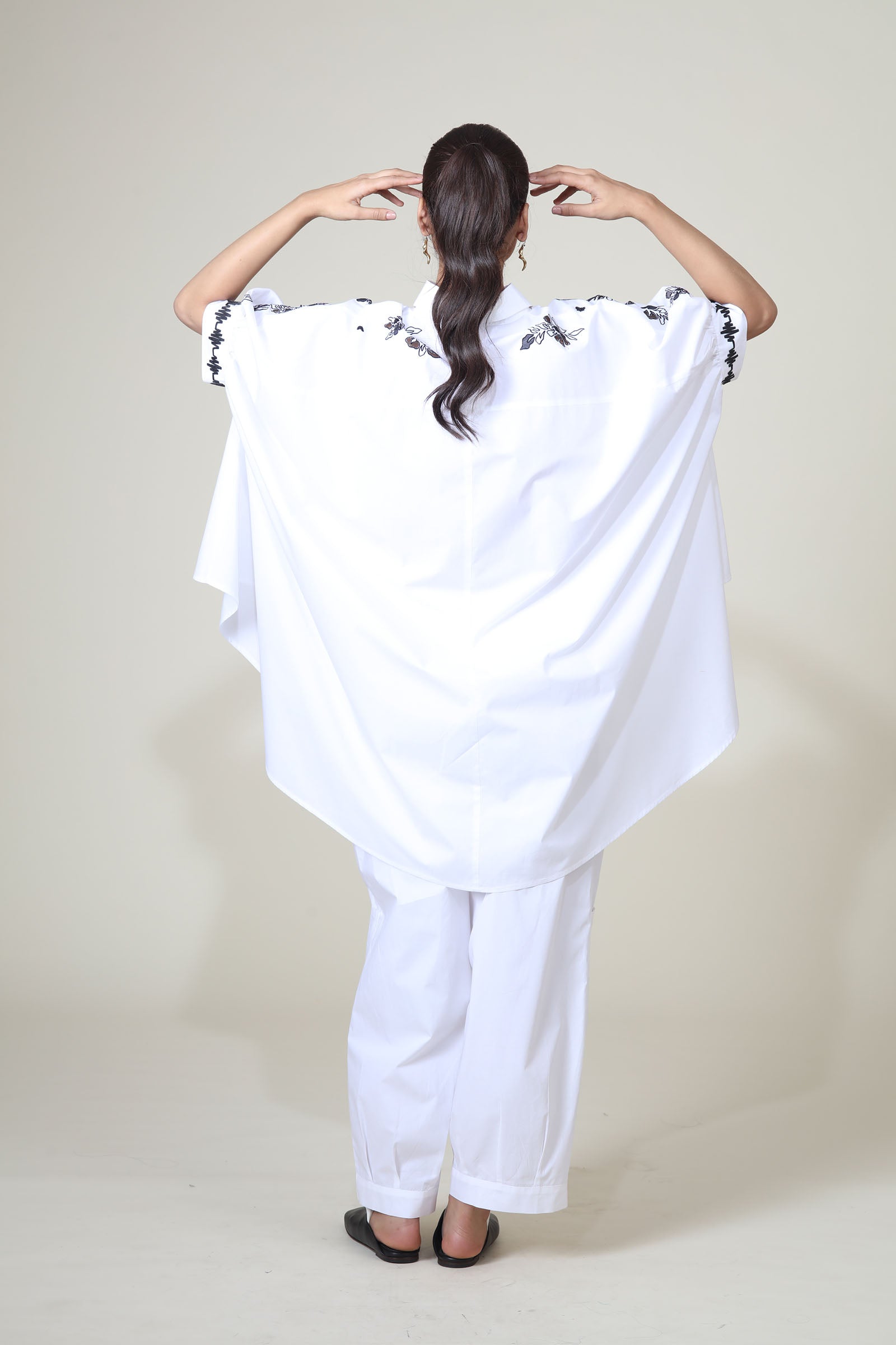 Manya Kaftan - Black & White