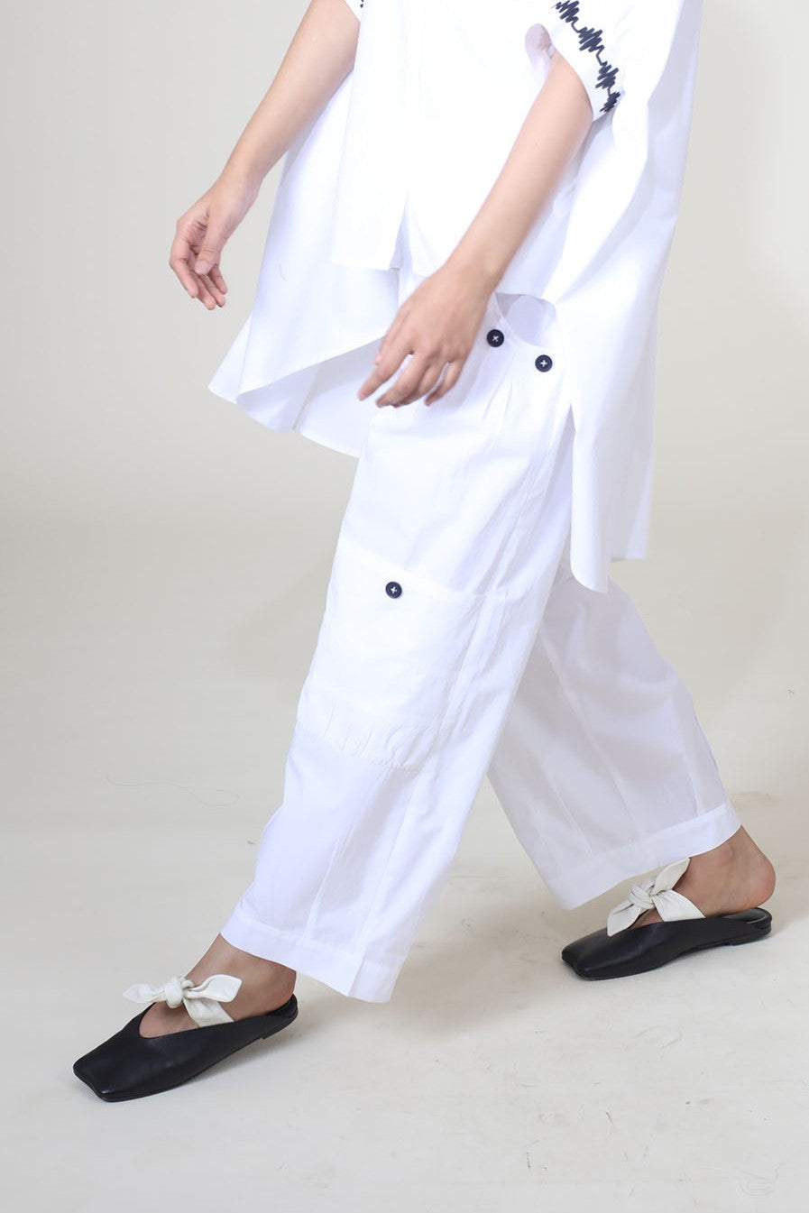 MANYA PANTS - WHITE