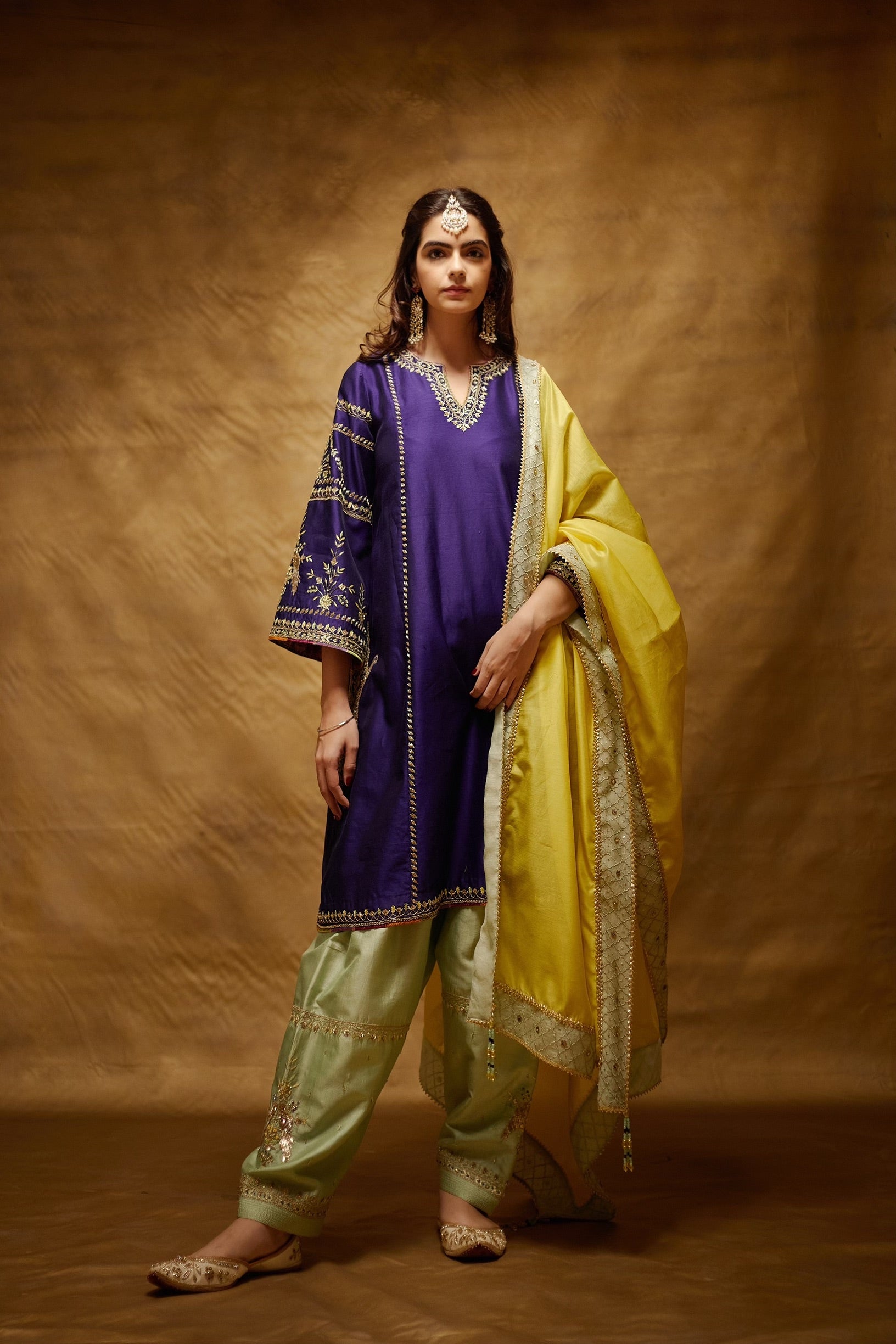 Amna - Purple