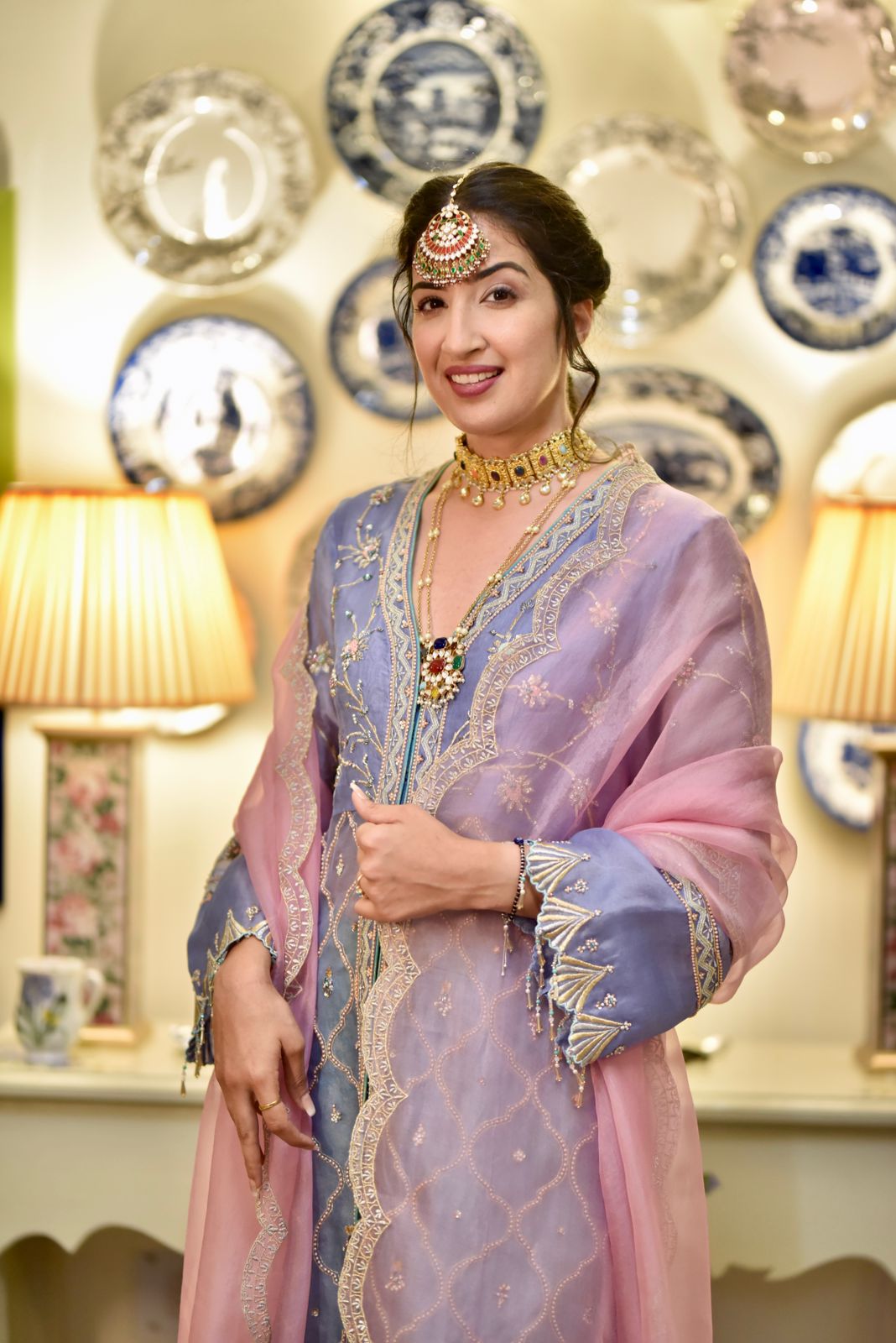 Amina - Blue
