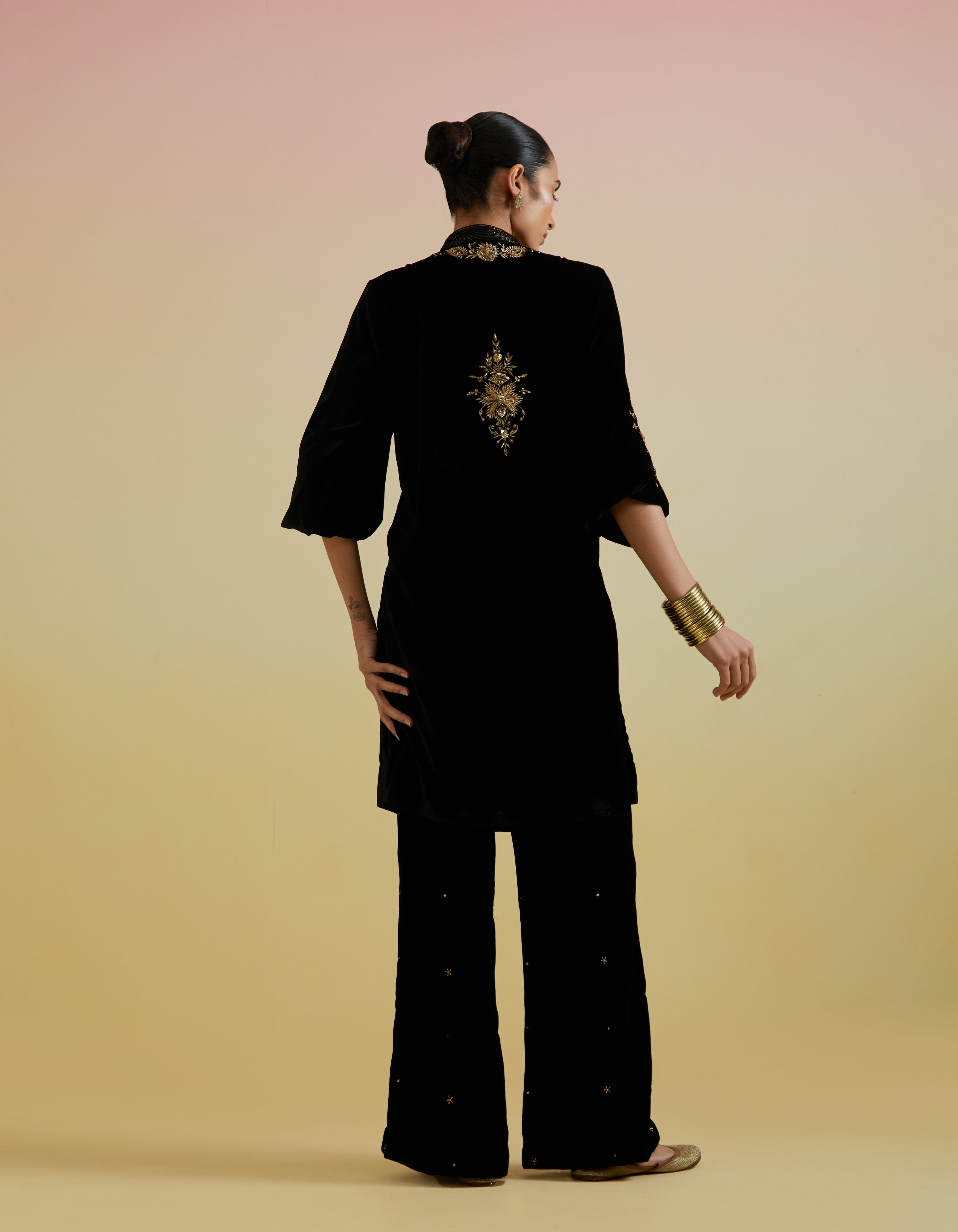 Anaya Velvet Kurta Set- Black