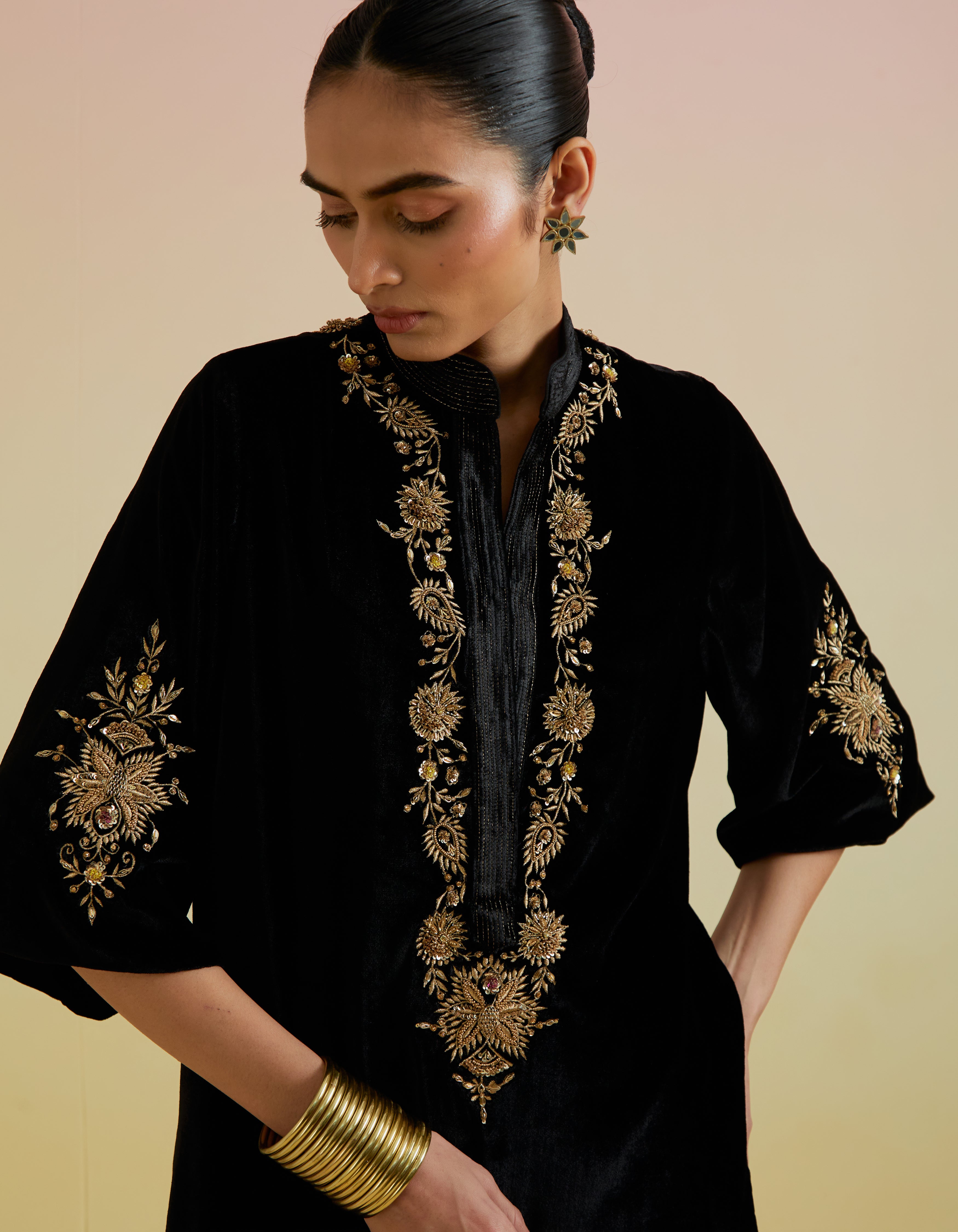Anaya Velvet Kurta Set- Black