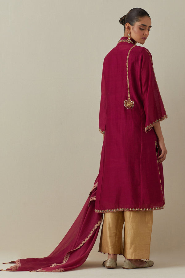 Ambreen - Red