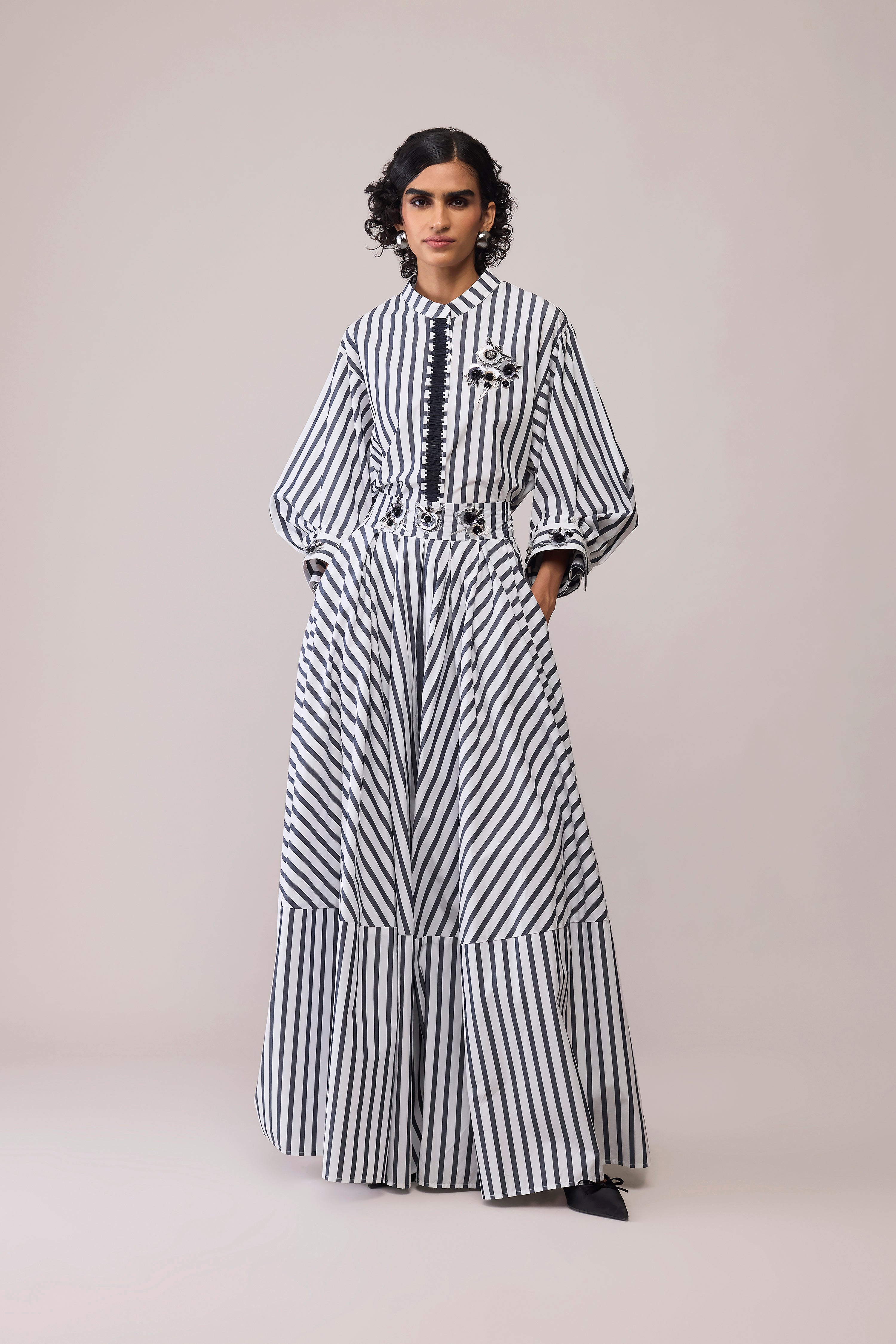 Ann Shirt - Black & White