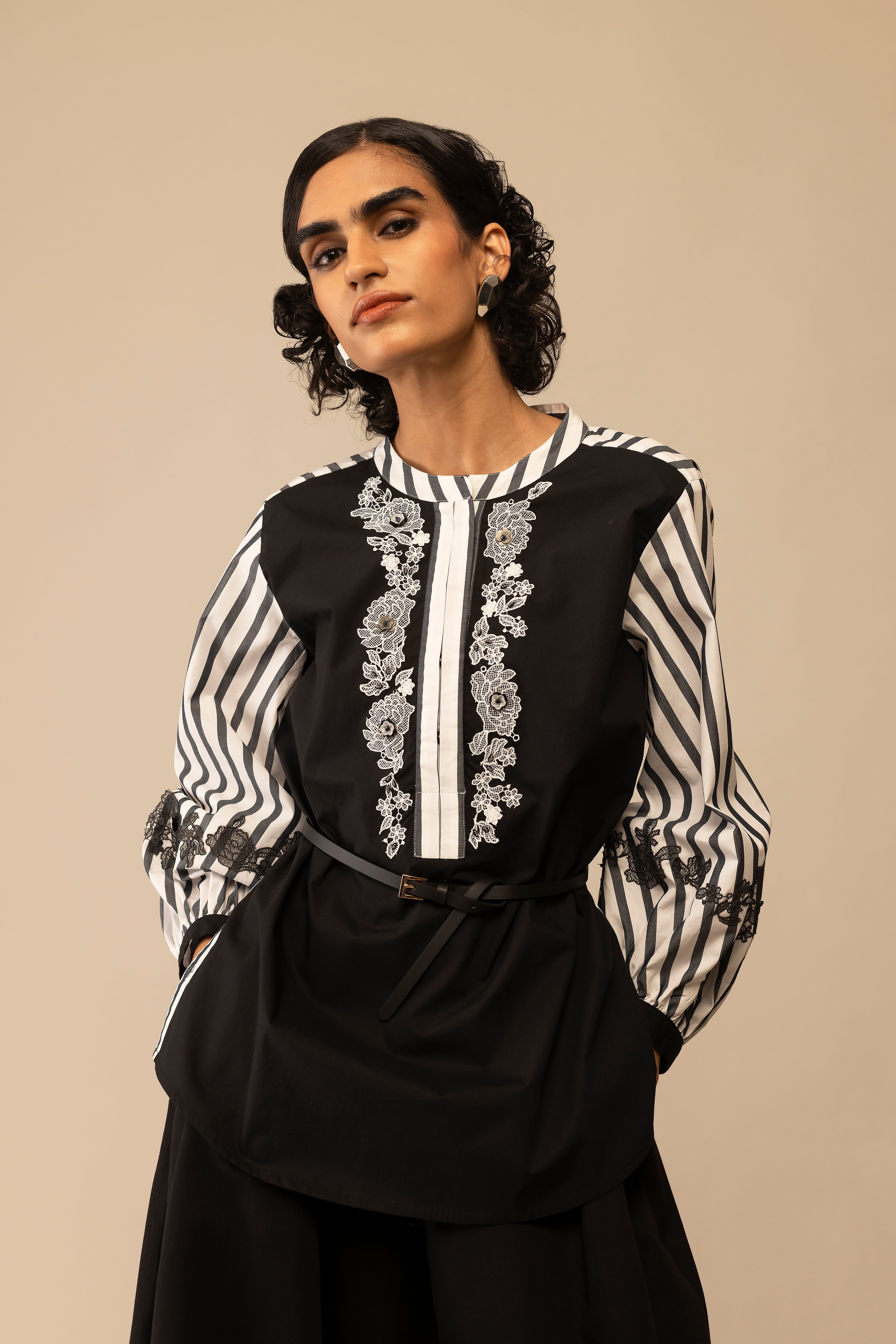 Asha - Black & White