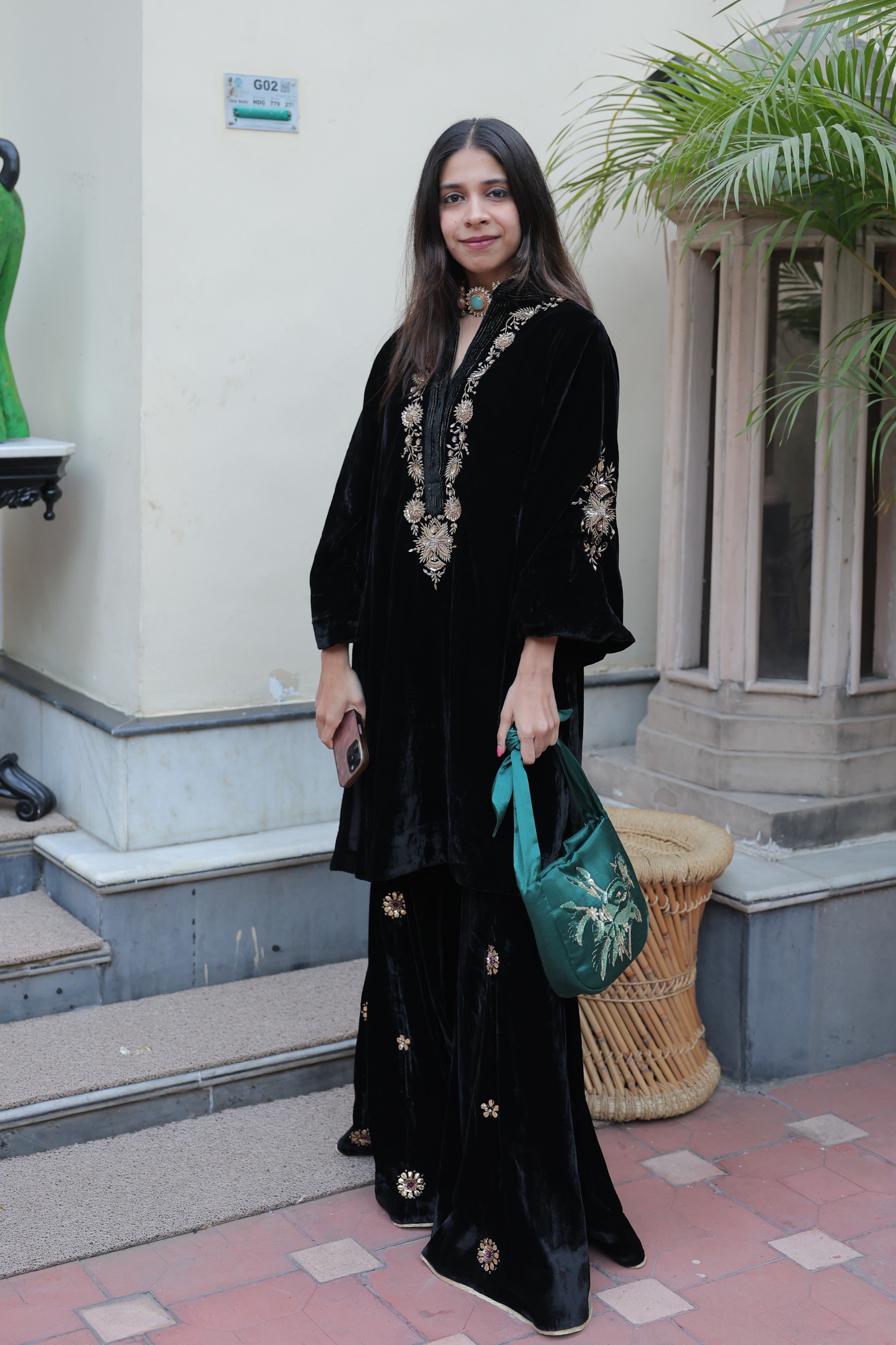Anaya Velvet Kurta Set- Black