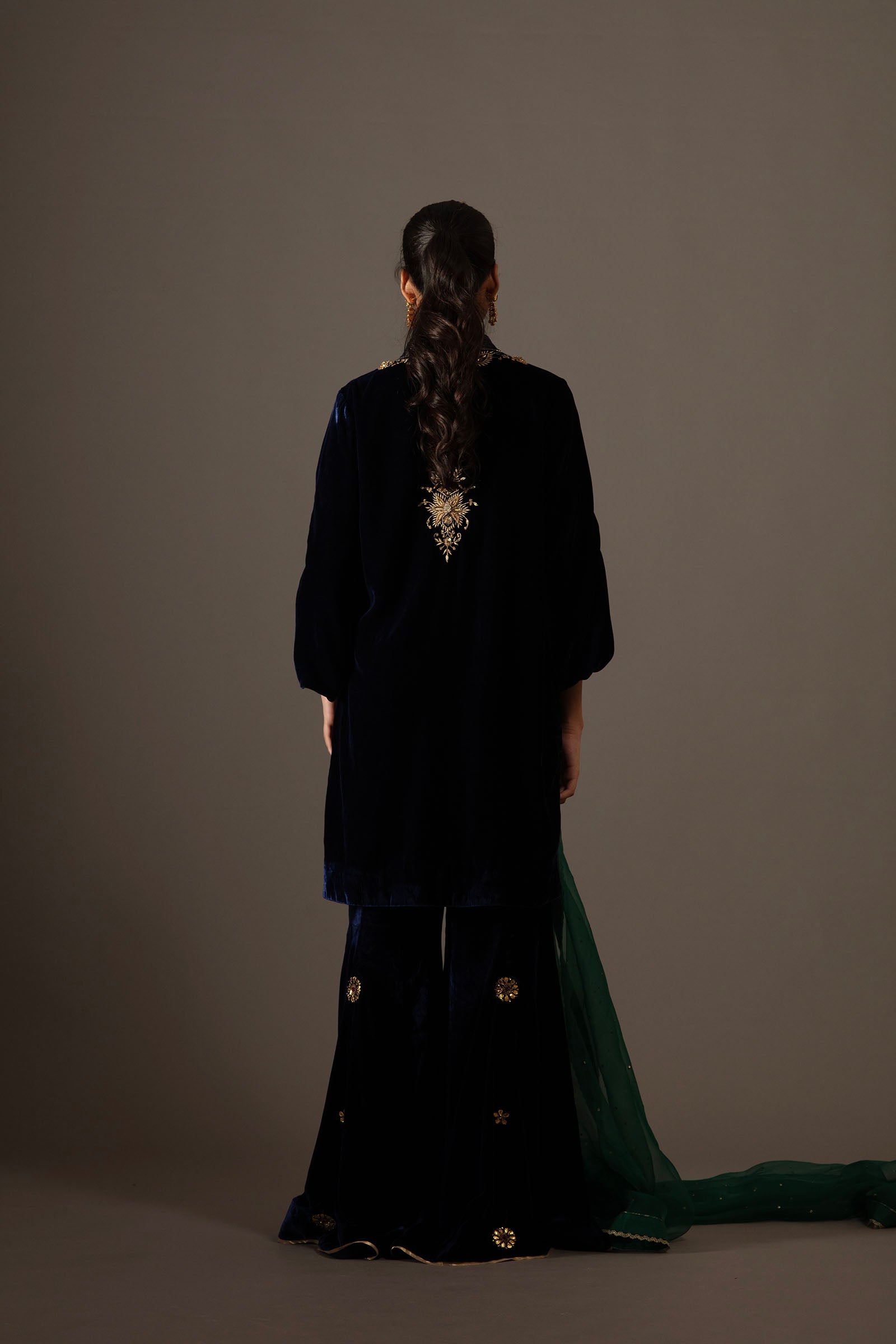 Anaya Velvet Kurta Set- Blue