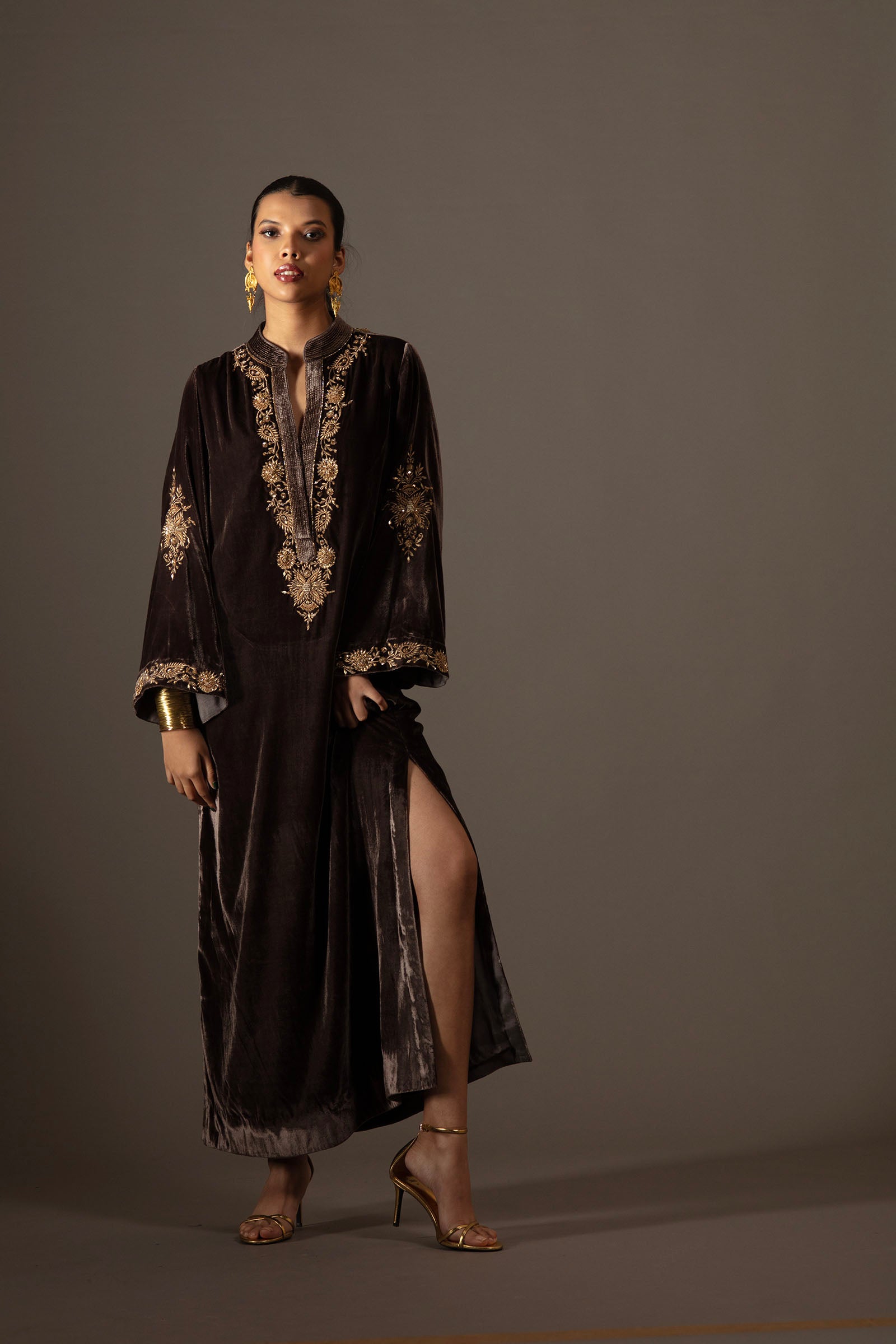 Anaya Long Velvet- Sand