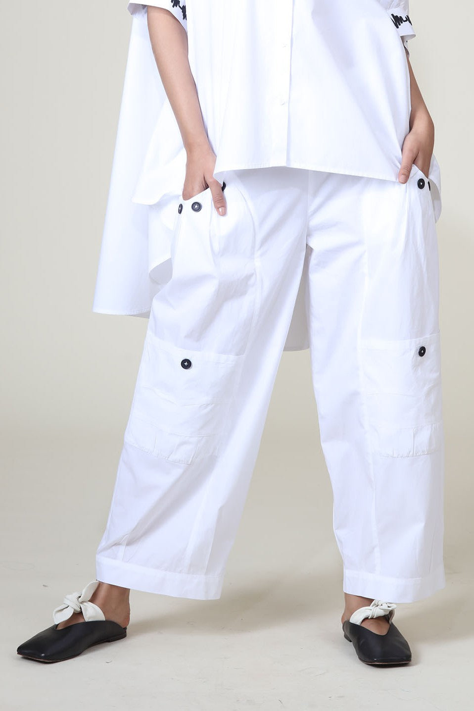 MANYA PANTS - WHITE